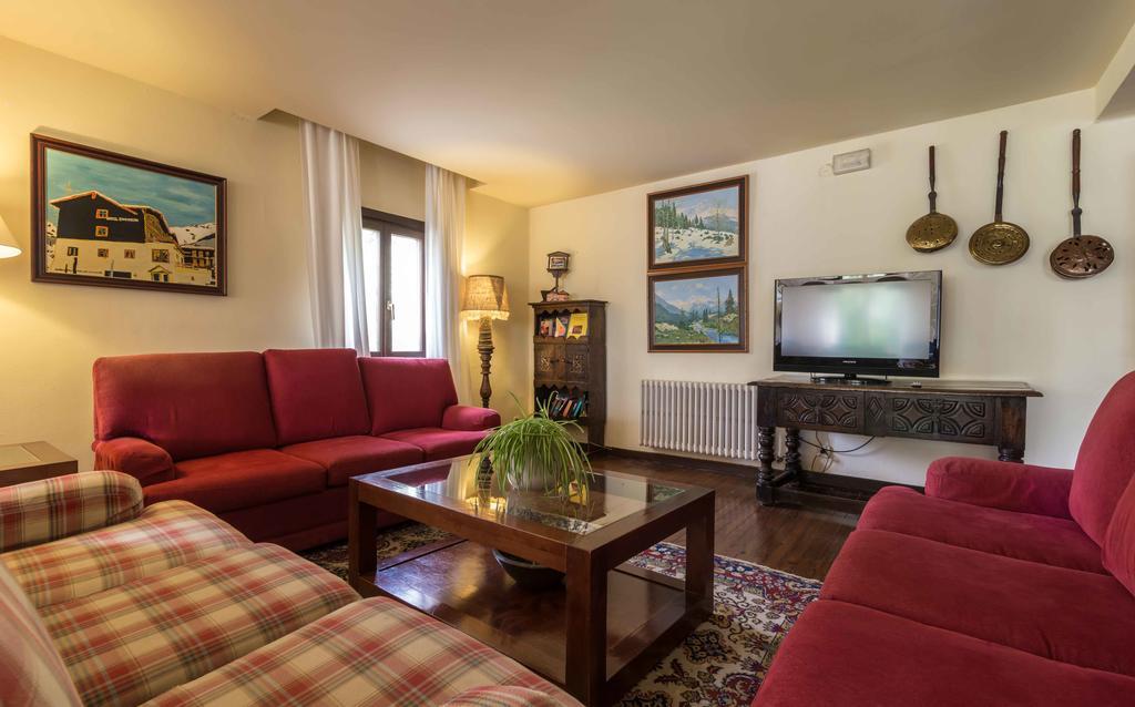 Snoe Hotel Candanchú Zewnętrze zdjęcie