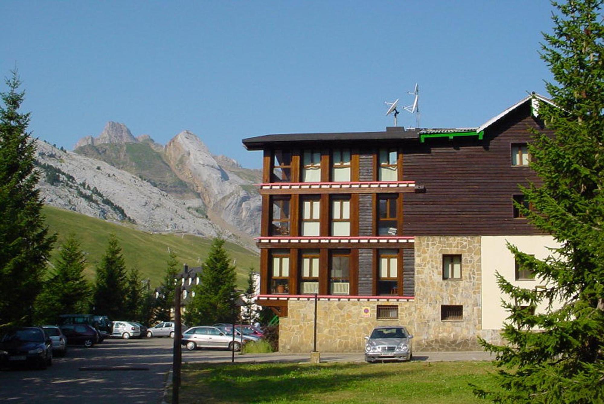 Snoe Hotel Candanchú Zewnętrze zdjęcie