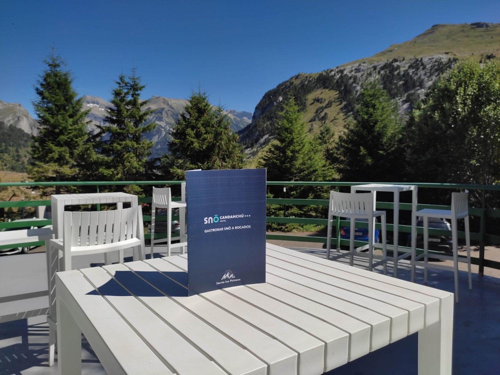 Snoe Hotel Candanchú Zewnętrze zdjęcie