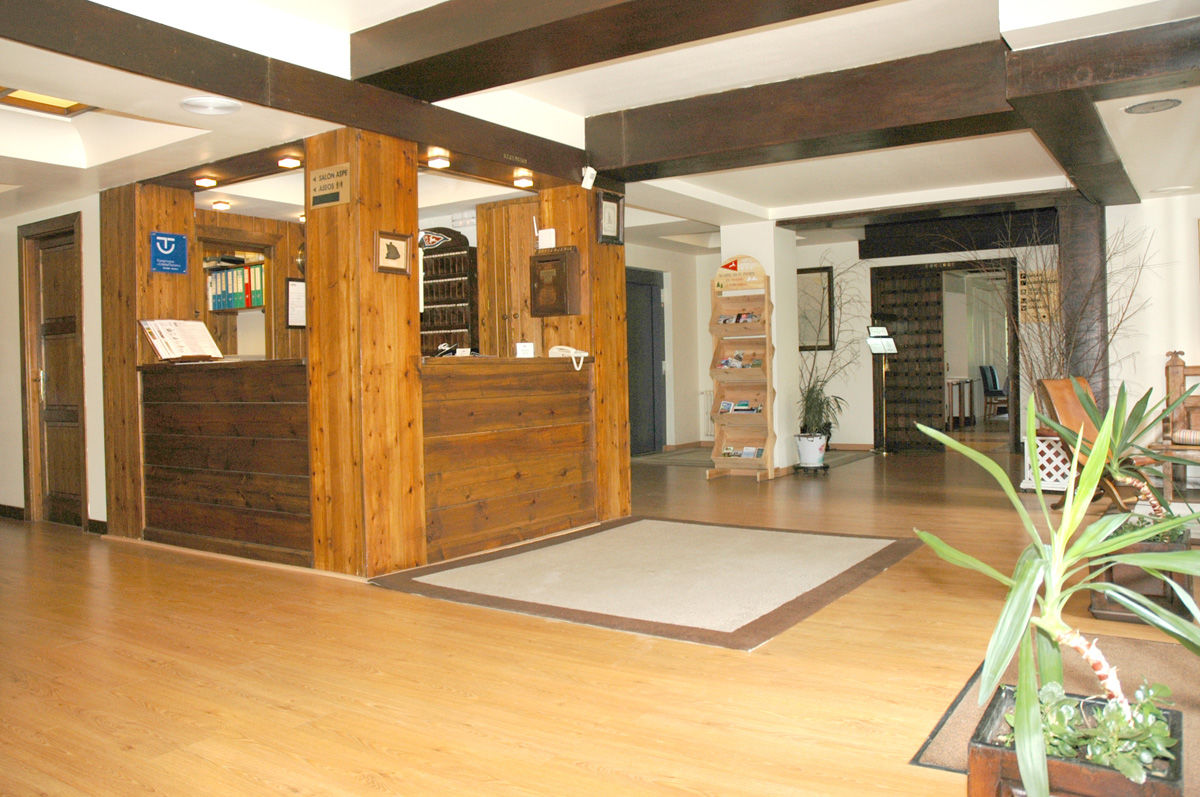Snoe Hotel Candanchú Zewnętrze zdjęcie
